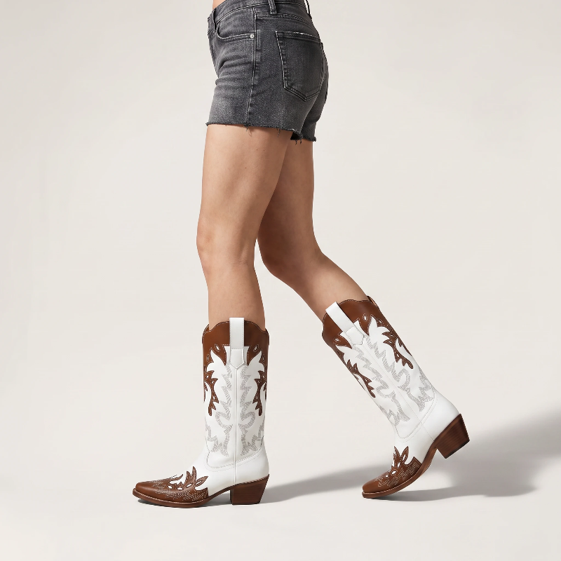 PEARLA Botas Vaqueras Para Mujer - Yehaw | Cafe/Blanco